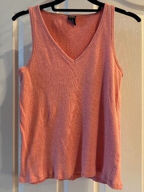 Gap Factory Ribbed V-Neck Tank Top – Coral Pink - Large